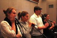 Team building MadCityZen : les collaborateurs prêtent leur voix à des scènes cultes. | © MadCityZen